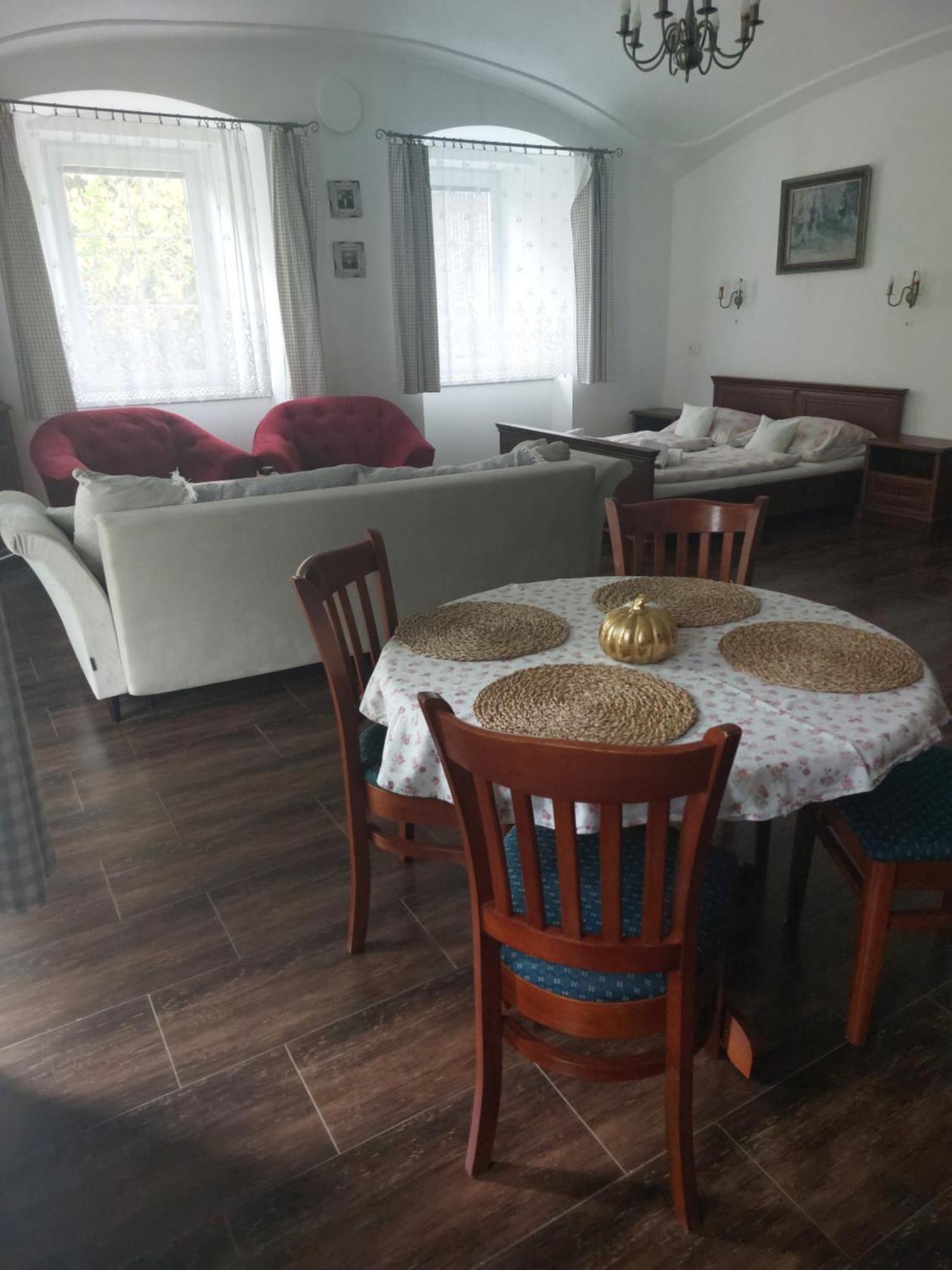 Dvur U Kaplicky Leilighet Žďár nad Sázavou Eksteriør bilde